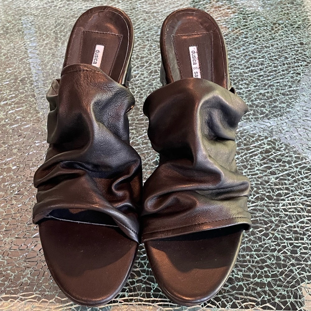 Dusica Saks open‎ toe heel 40